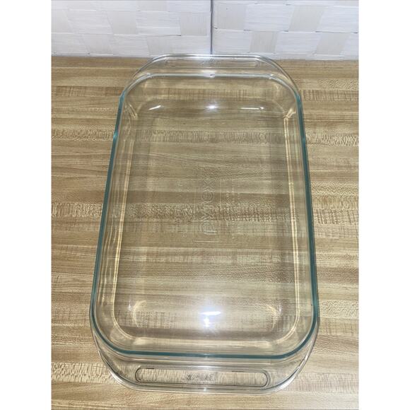 Vintage PYREX #2233 Clear Glass 13x9x2 3Qt Casserole/Baking Dish Made In USA - Picture 1 of 7